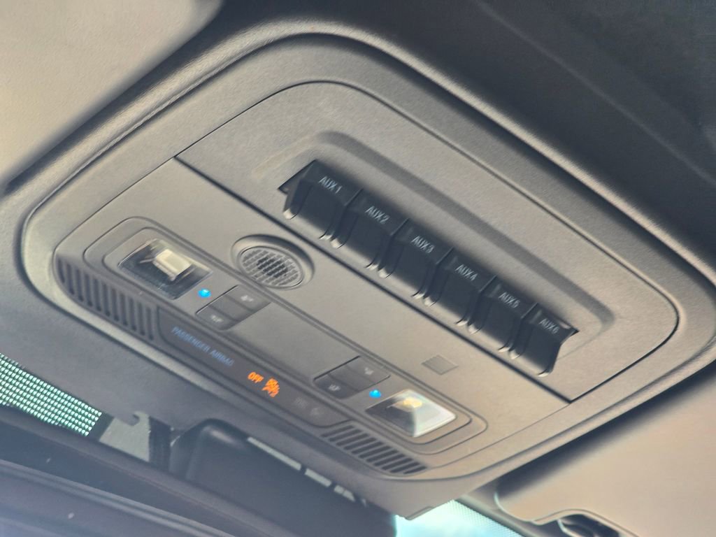 Used 2022 Ford Bronco Wildtrak image 32