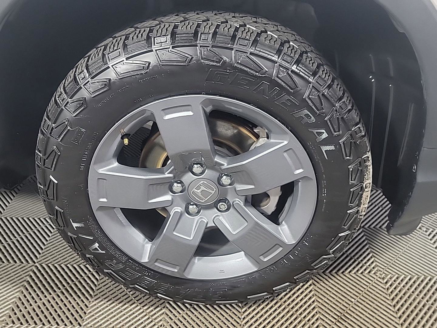 Certified 2024 Honda Ridgeline TrailSport image 3