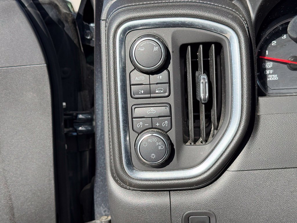 Used 2019 Chevrolet Silverado 1500 LT w/ All-Star Edition AWD/4WD image 19