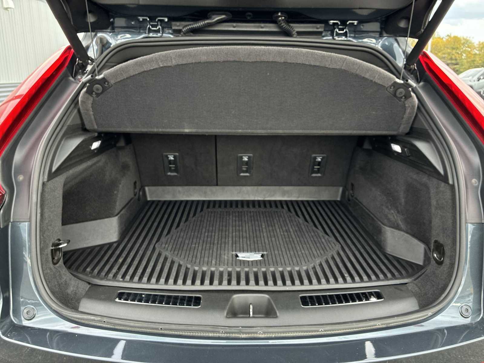 Certified 2020 Cadillac XT4 Premium Luxury image 27