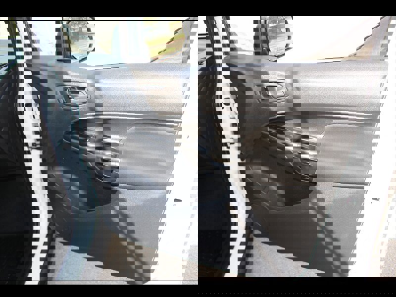 Used 2016 Ford Transit Connect XL image 19