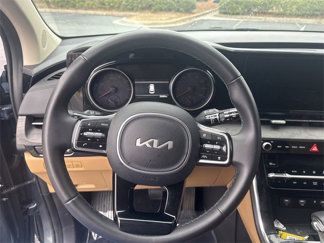 Certified 2024 Kia Carnival EX image 20