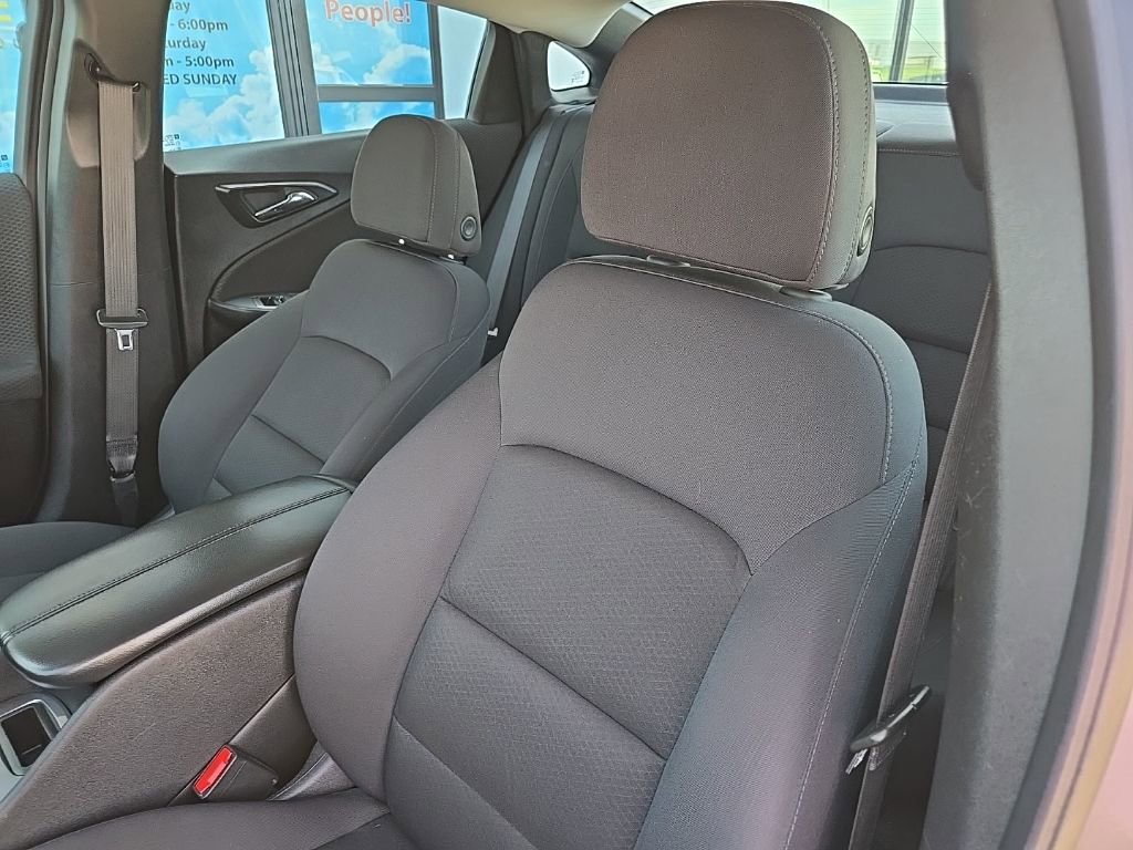 Used 2024 Chevrolet Malibu LT FWD image 30