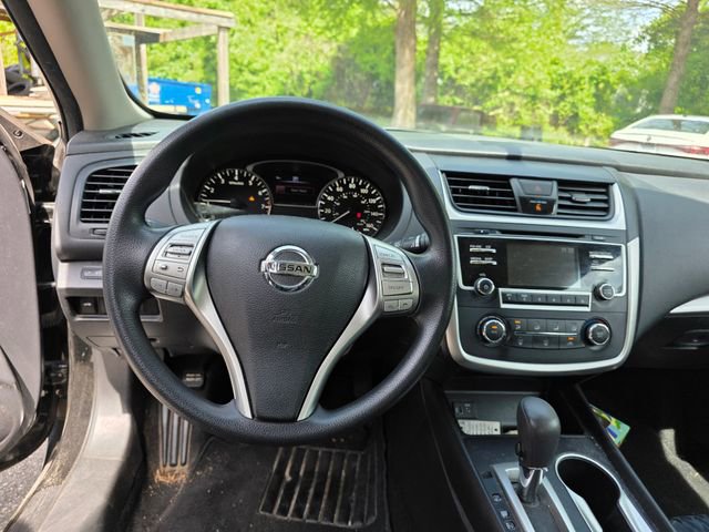 Used 2018 Nissan Altima 2.5 S w/ S Convenience Package image 15