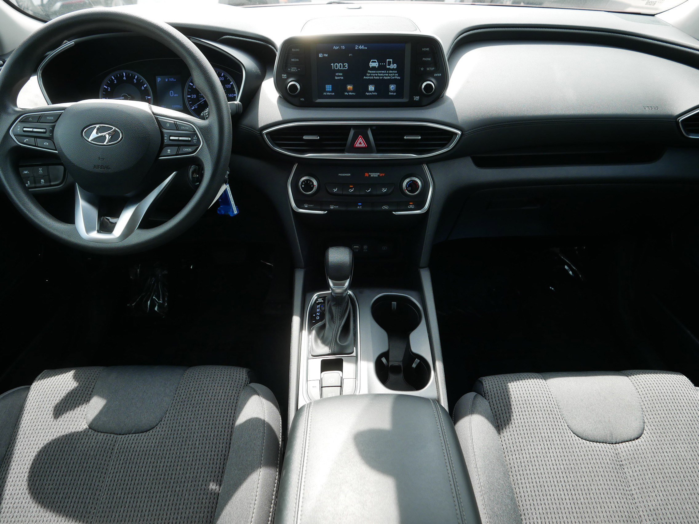 Used 2019 Hyundai Santa Fe SE AWD/4WD image 10