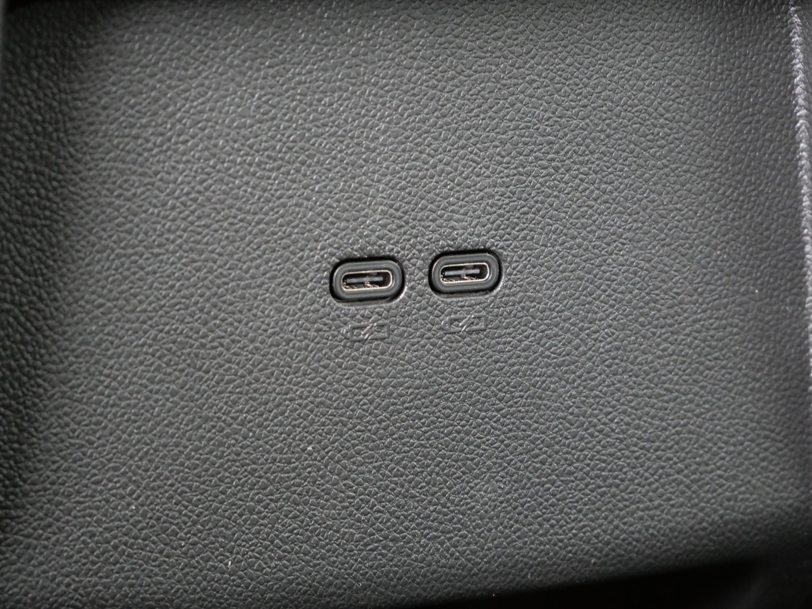 New 2025 Chevrolet Equinox EV LT AWD/4WD image 9