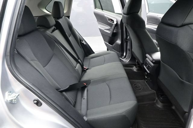 Used 2023 Toyota RAV4 LE FWD image 13