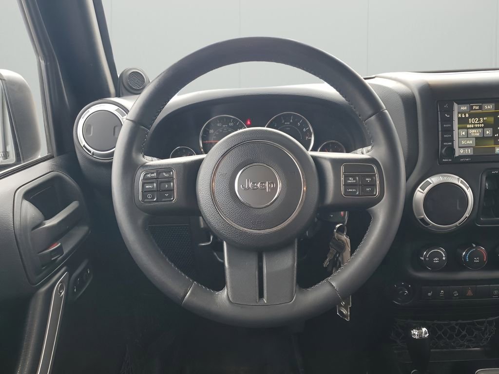 Used 2014 Jeep Wrangler Unlimited Sahara w/ Connectivity Group image 24