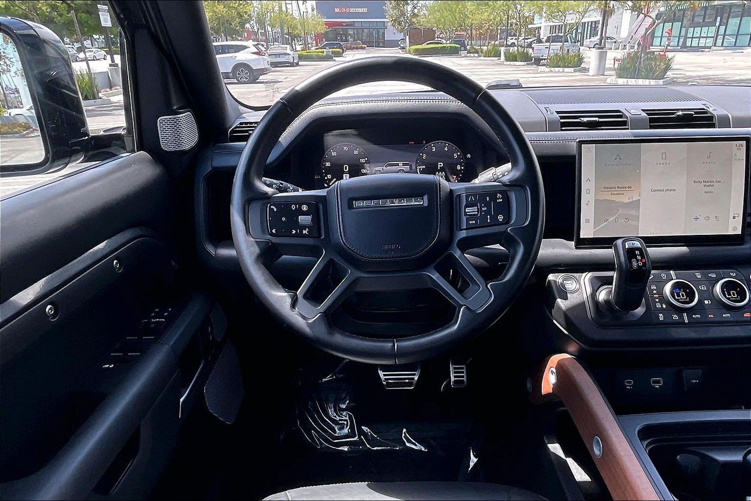 Used 2024 Land Rover Defender 130 X AWD/4WD image 5