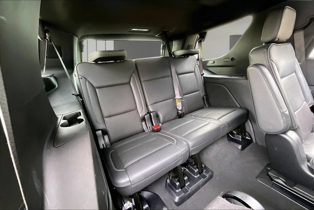 Used 2025 GMC Yukon Denali AWD/4WD image 30