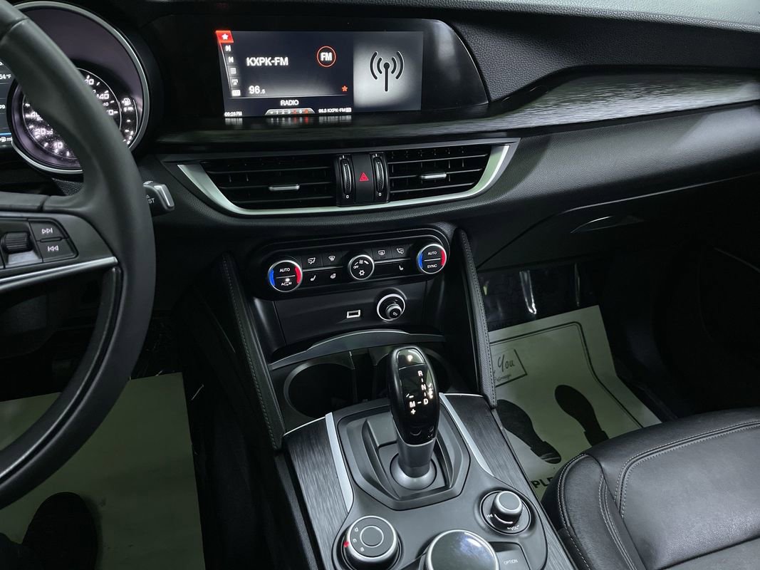 Used 2018 Alfa Romeo Stelvio Sport w/ Cold Weather Package image 22