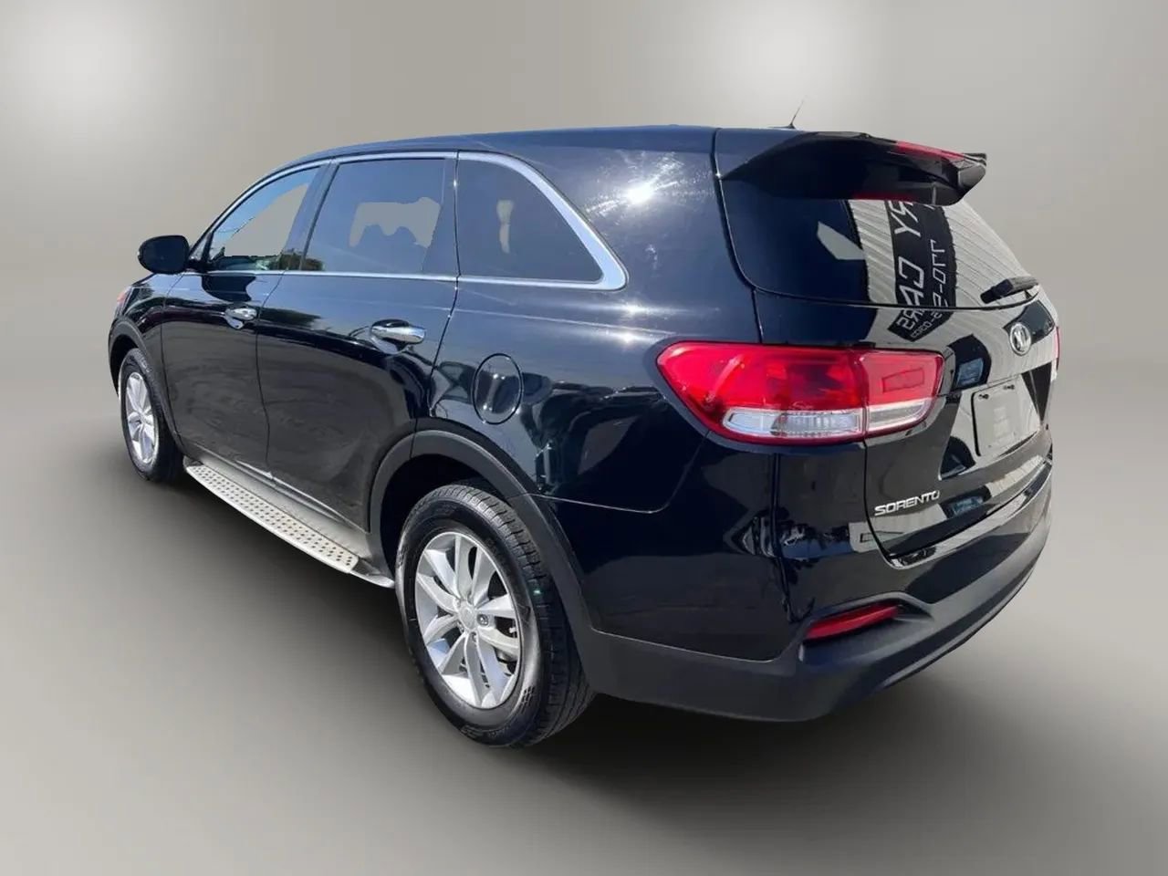 Used 2016 Kia Sorento L FWD image 7