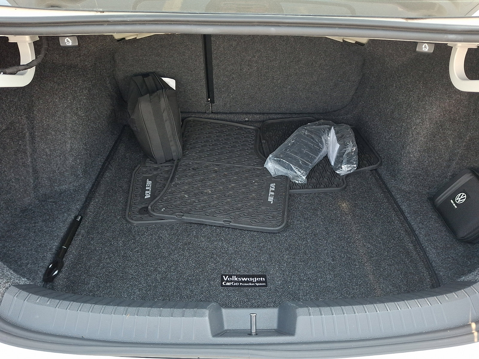 Certified 2022 Volkswagen Jetta Sport image 28