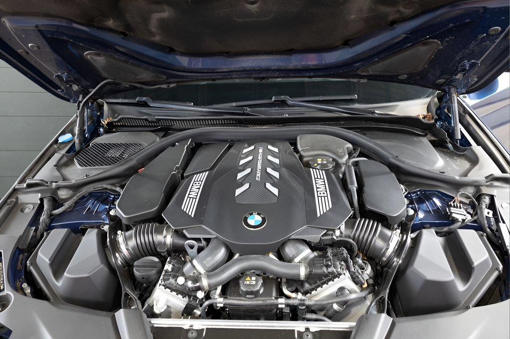 Used 2023 BMW M550i xDrive w/ Parking Assistance Package AWD/4WD image 73