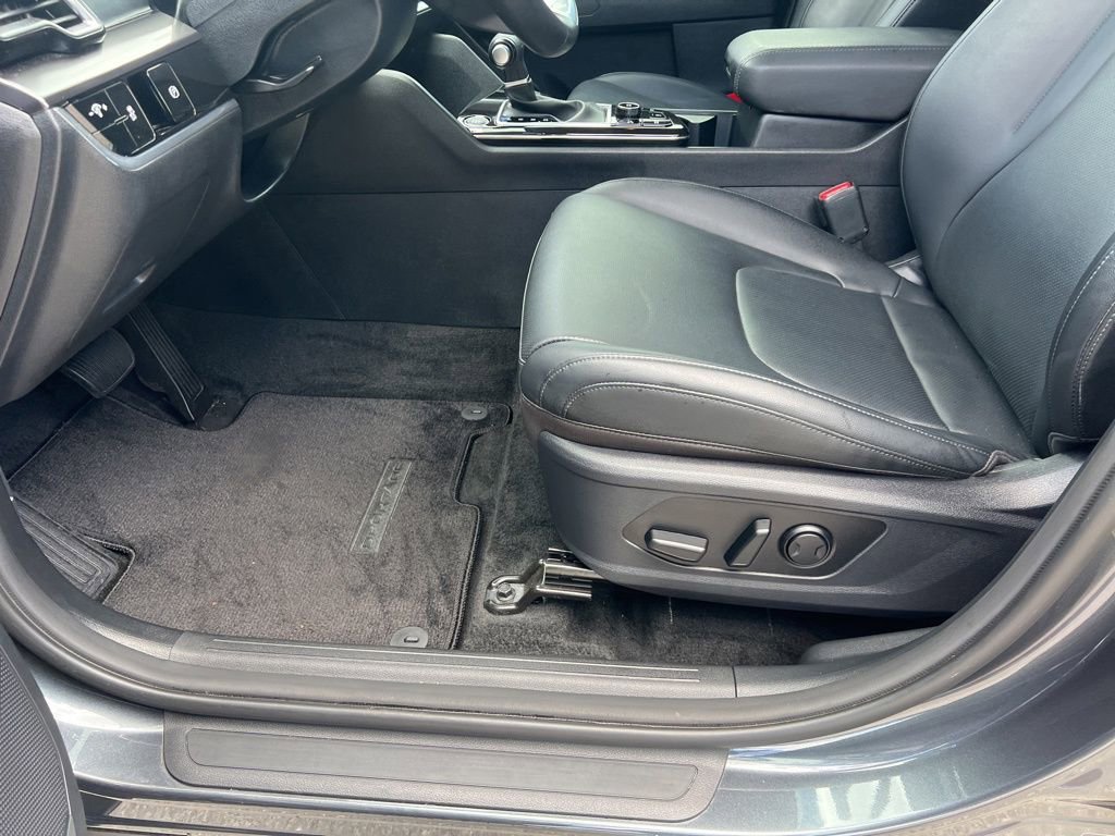 Used 2023 Kia Sportage EX image 31