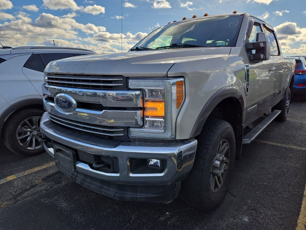 Used 2017 Ford F250 Lariat w/ Lariat Ultimate Package image 3