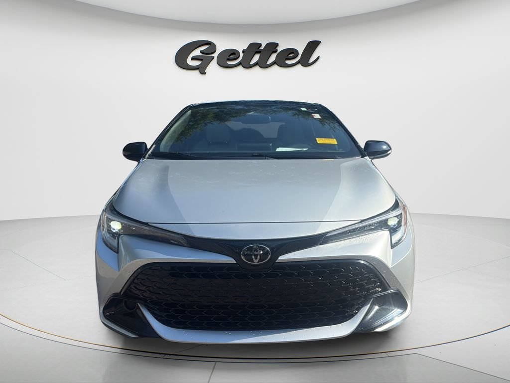 Used 2025 Toyota Corolla SE w/ SE Package FWD image 2