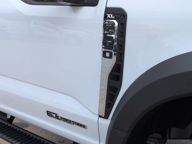 New 2026 Ford F550 4x4 Regular Cab Super Duty image 12