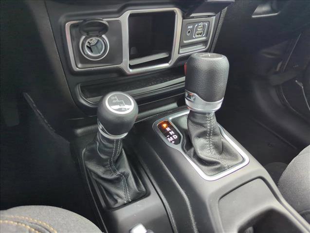 Used 2024 Jeep Gladiator Sport image 11