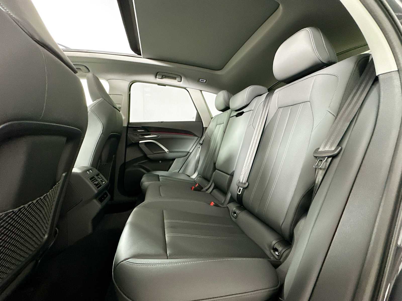 New 2025 Audi Q5 Premium Plus image 23