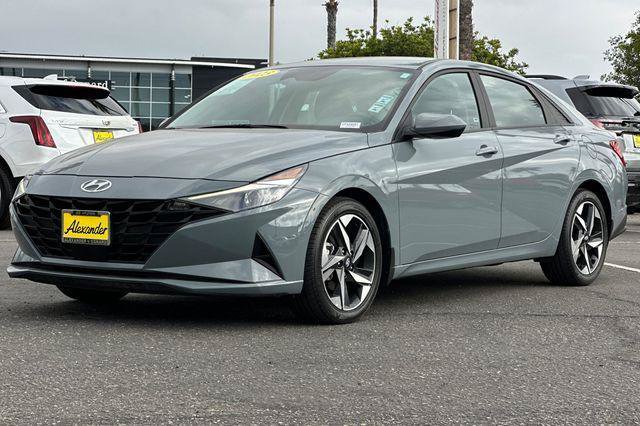 Certified 2023 Hyundai Elantra SEL w/ Convenience Package FWD image 8
