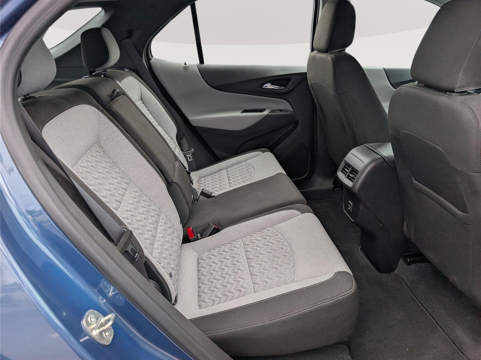 Used 2024 Chevrolet Equinox LS w/ Driver Confidence II Package AWD/4WD image 12