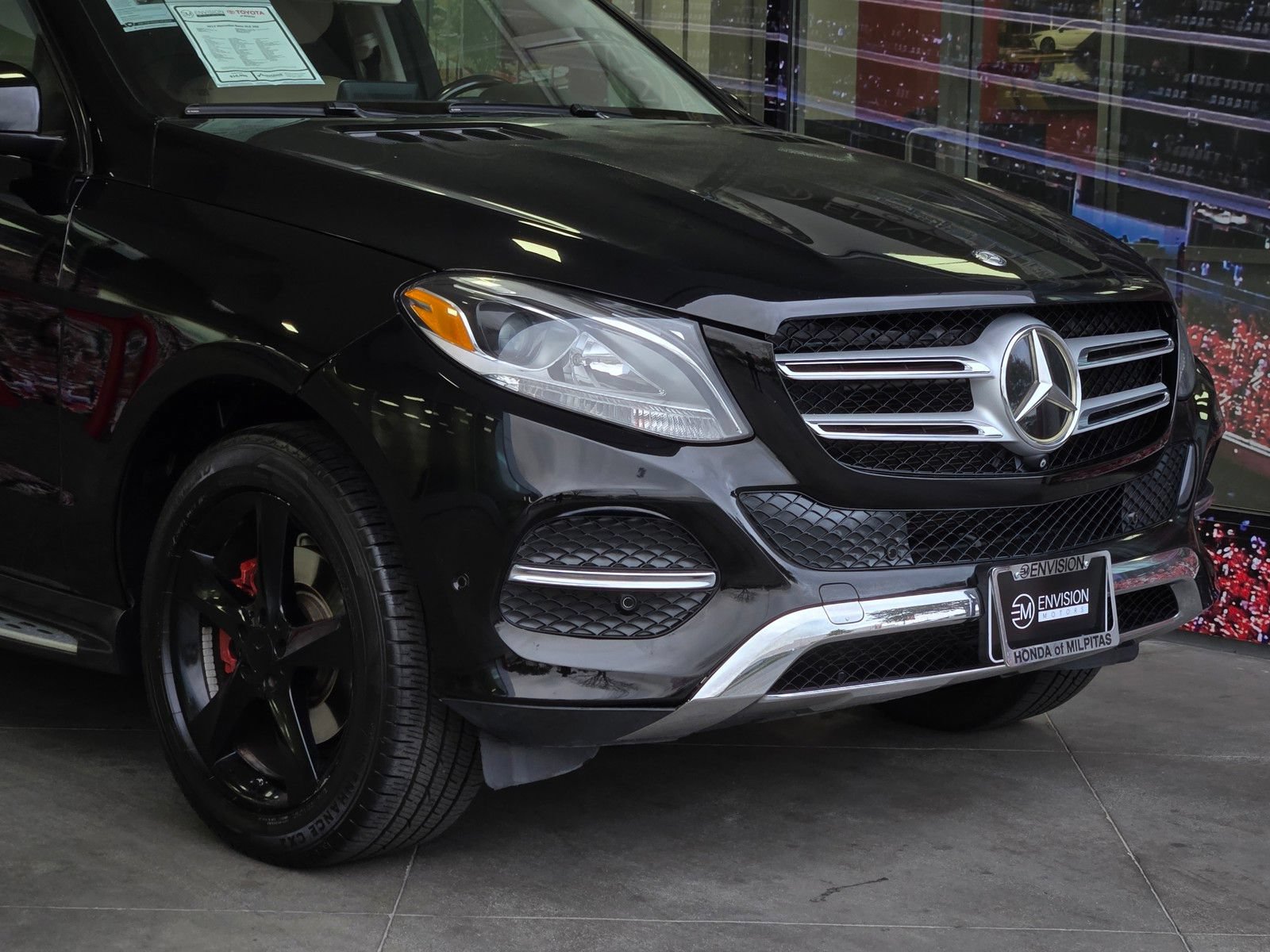 Used 2017 Mercedes-Benz GLE 350 image 2