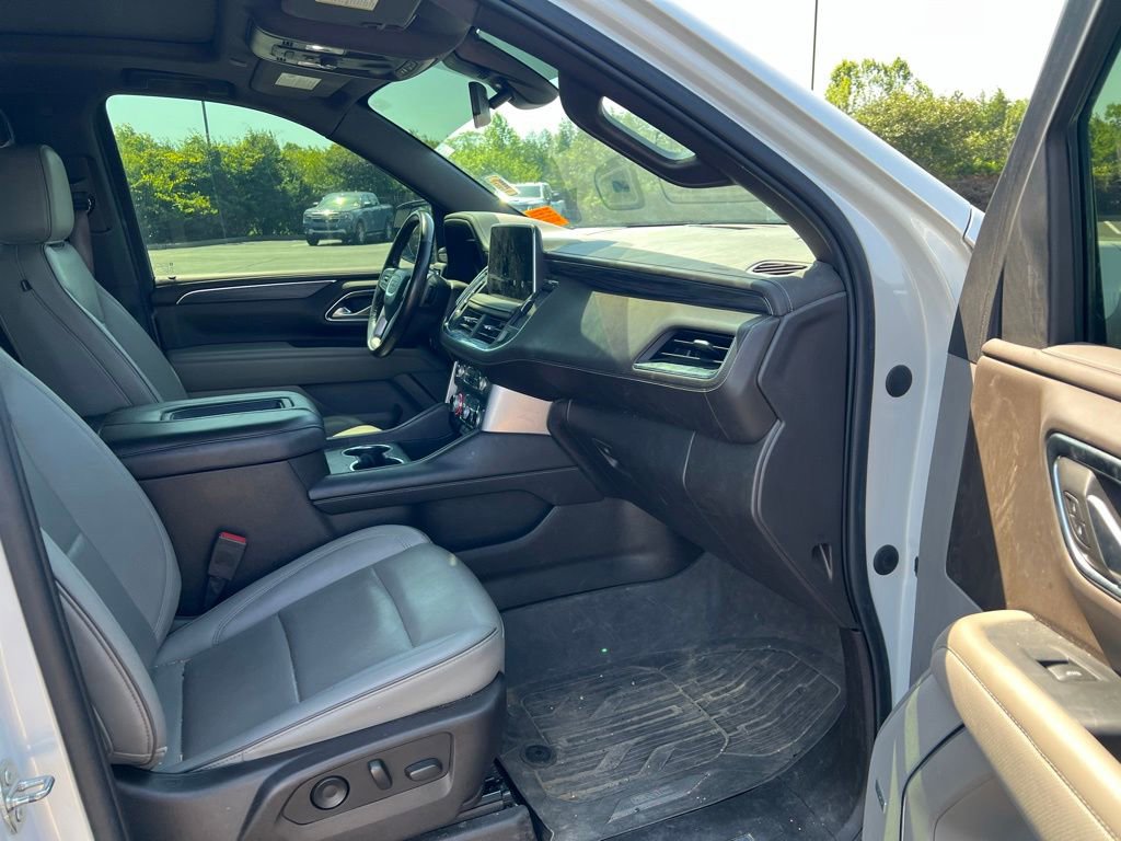 Used 2022 GMC Yukon SLT w/ SLT Premium Package AWD/4WD image 10