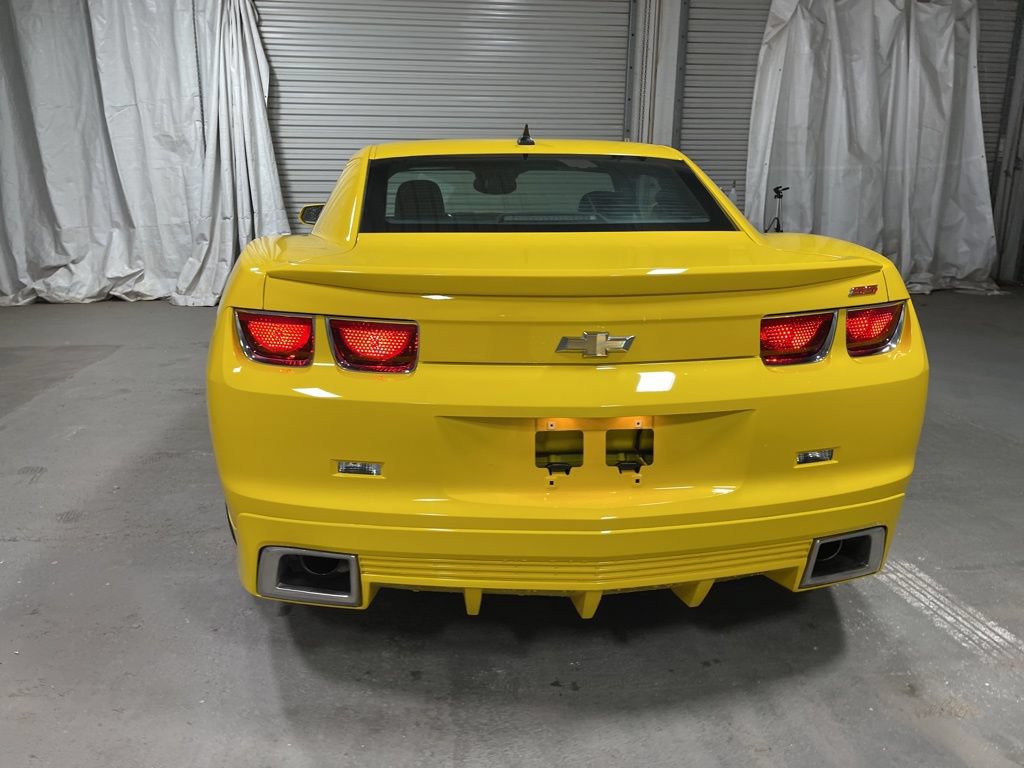 Used 2010 Chevrolet Camaro SS w/ LPO, Ground Effects Package RWD image 6
