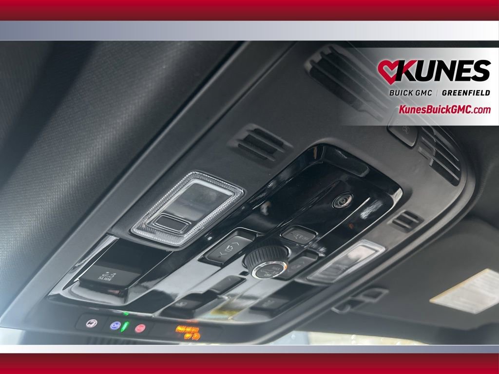 New 2026 GMC Yukon AT4 Ultimate w/ LPO, Floor Liner Package image 29