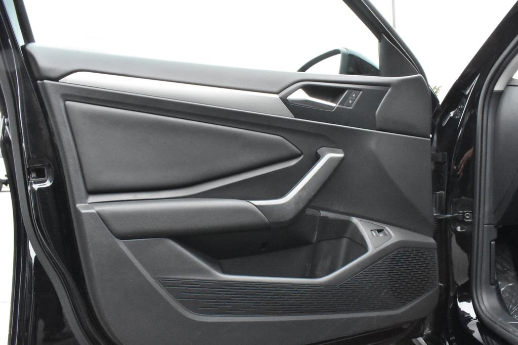 Used 2019 Volkswagen Jetta S w/ Driver Assistance Package image 13