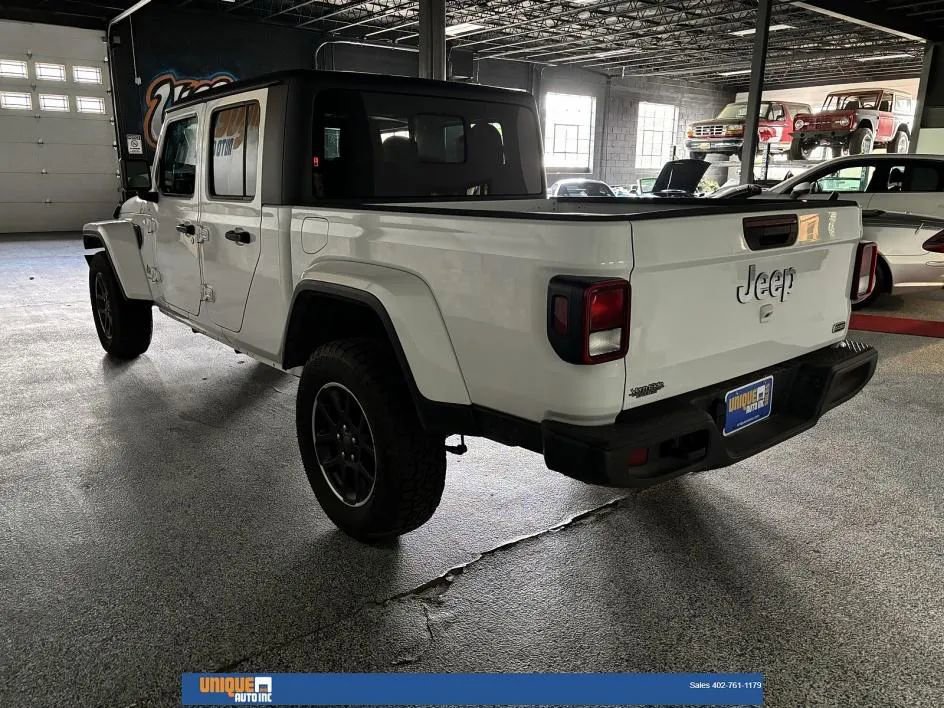 Used 2023 Jeep Gladiator Overland image 5