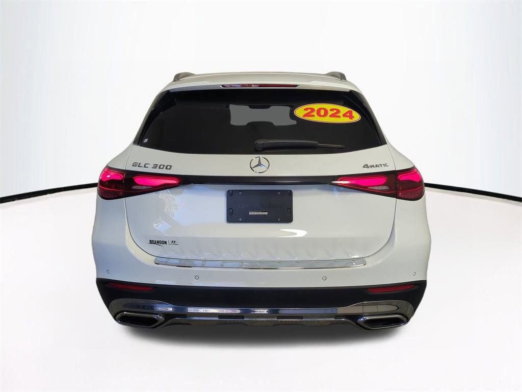 Used 2024 Mercedes-Benz GLC 300 4MATIC image 6