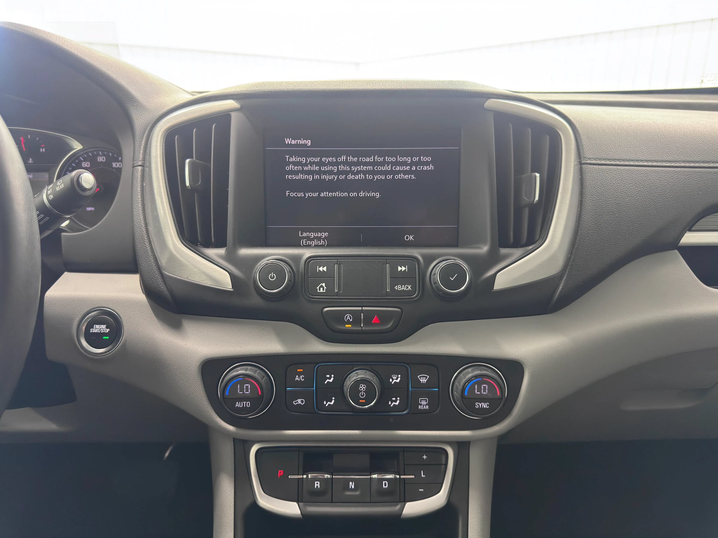 Used 2022 GMC Terrain SLT w/ Infotainment Package II FWD image 18