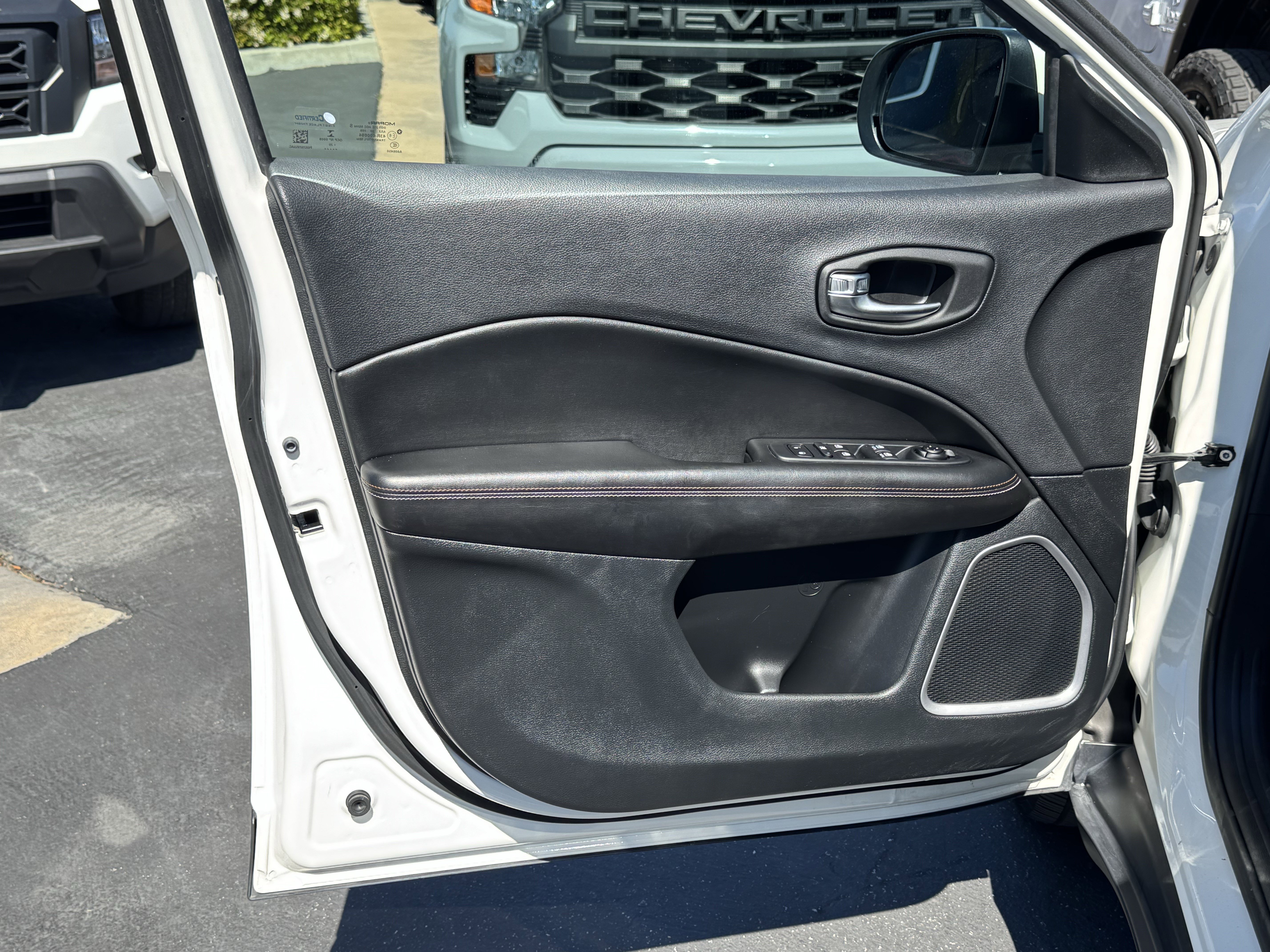 Used 2021 Jeep Compass Latitude image 14