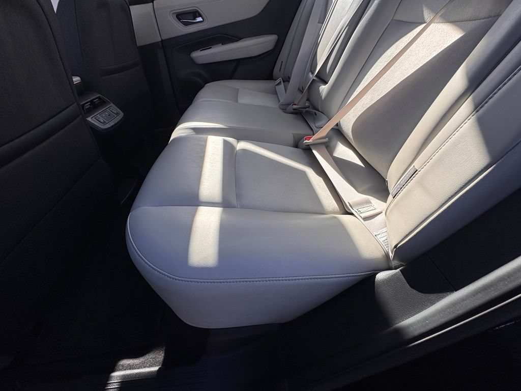 Certified 2023 Nissan Ariya FWD image 20
