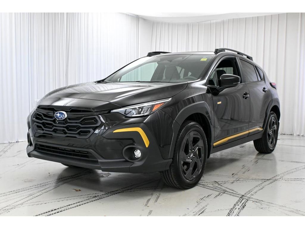 Used 2025 Subaru Crosstrek 2.5i Sport w/ Crosstrek Mirror Package image 4