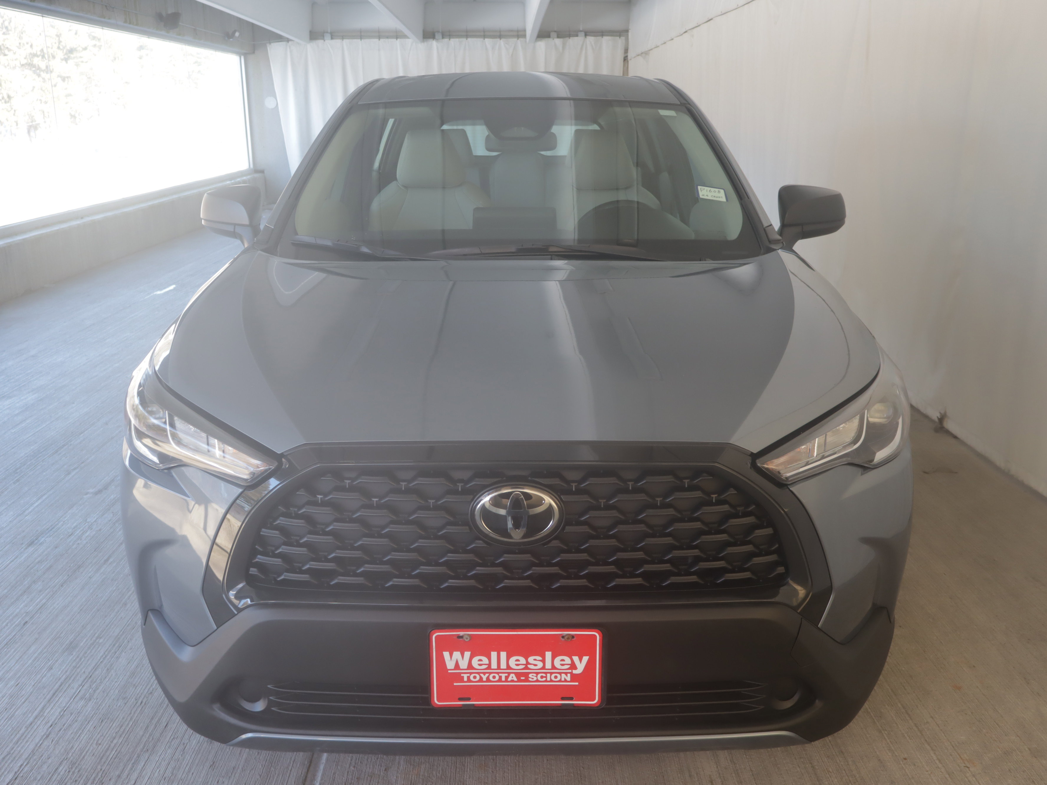 Used 2024 Toyota Corolla Cross L image 3