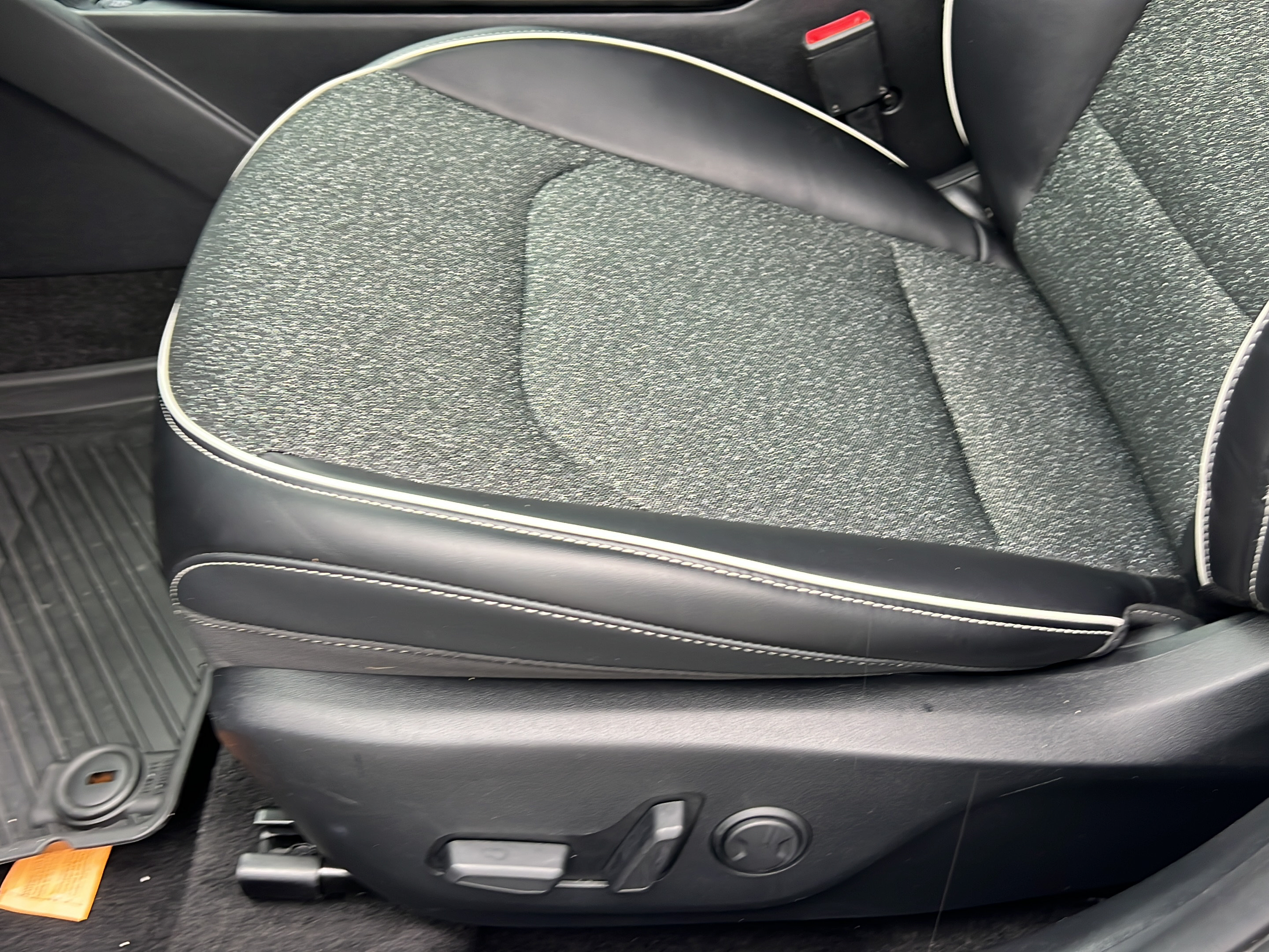 Certified 2025 Kia K4 GT-Line FWD image 16