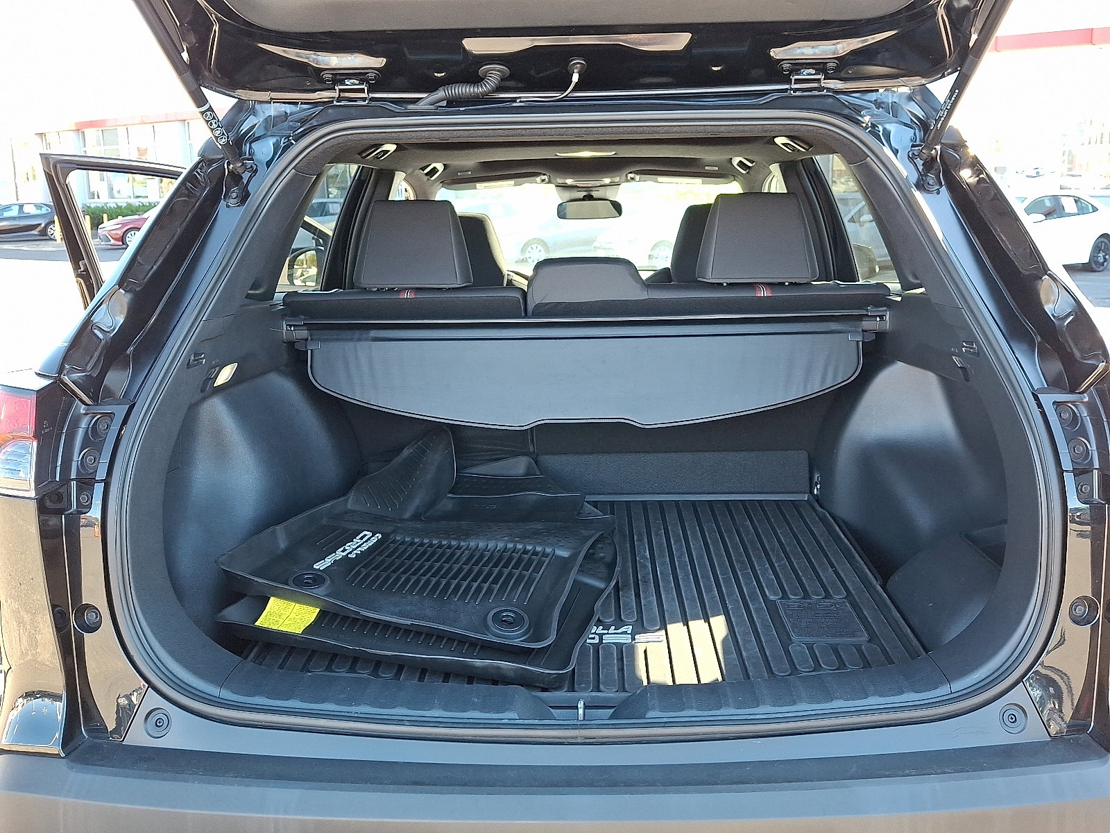 Used 2024 Toyota Corolla Cross AWD Hybrid image 30