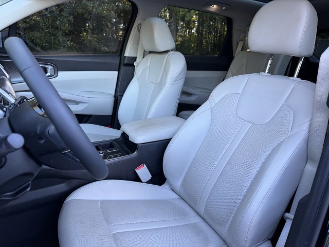 Certified 2023 Kia Sorento S w/ Panoramic Sunroof Package FWD image 15
