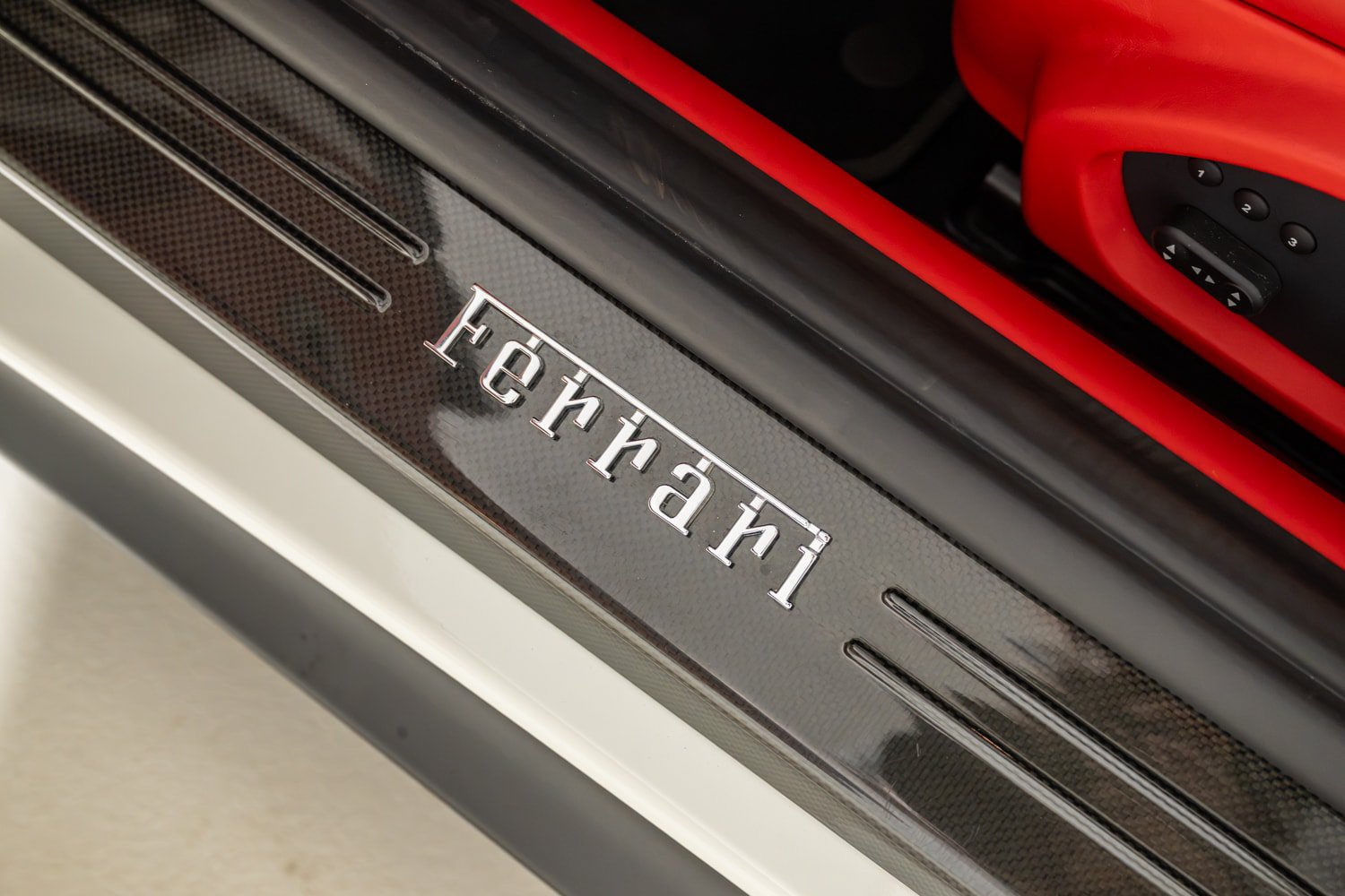 Used 2016 Ferrari F12 Berlinetta RWD image 21