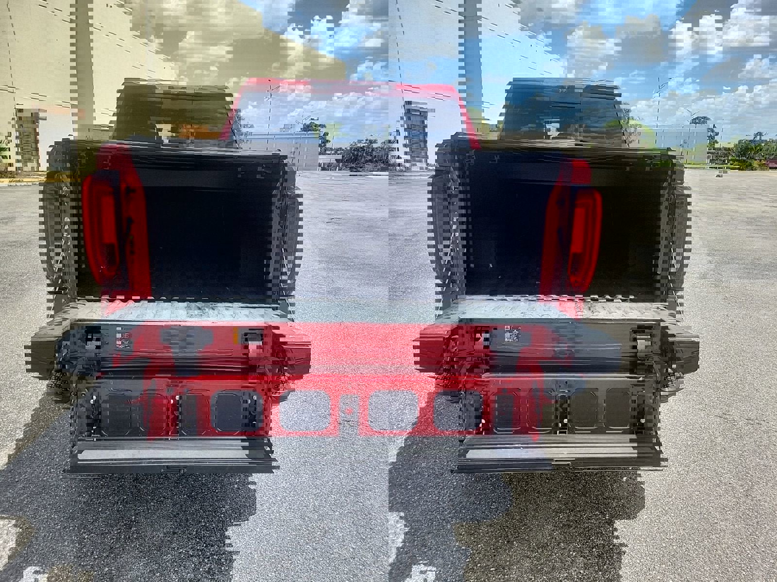 Used 2021 GMC Sierra 1500 AT4 w/ AT4 Value Package image 9