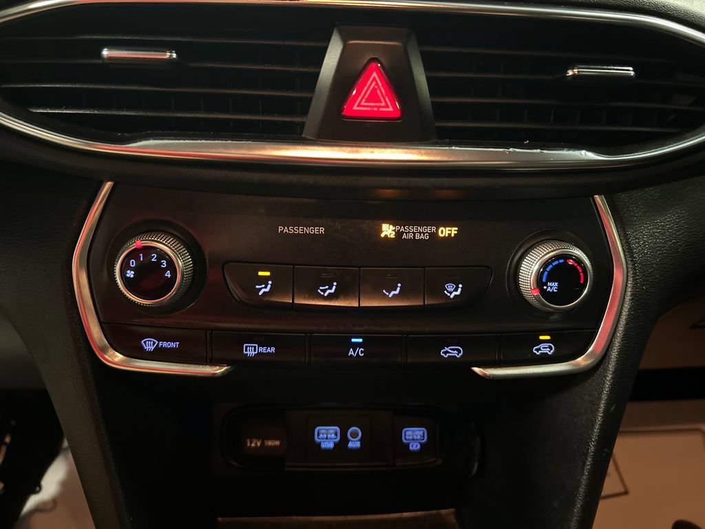 Used 2019 Hyundai Santa Fe SE FWD image 17