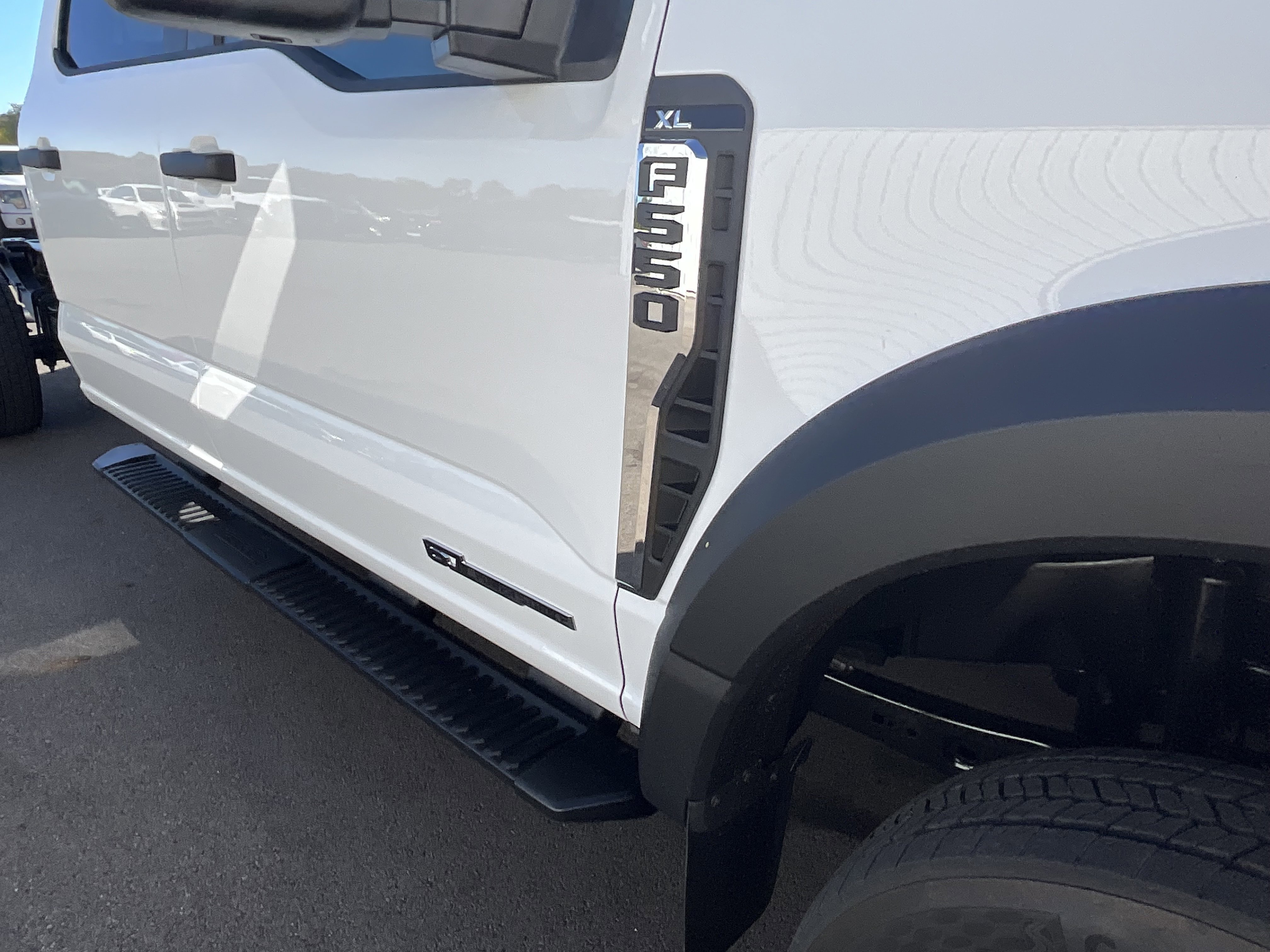 New 2026 Ford F550 4x4 Crew Cab image 2