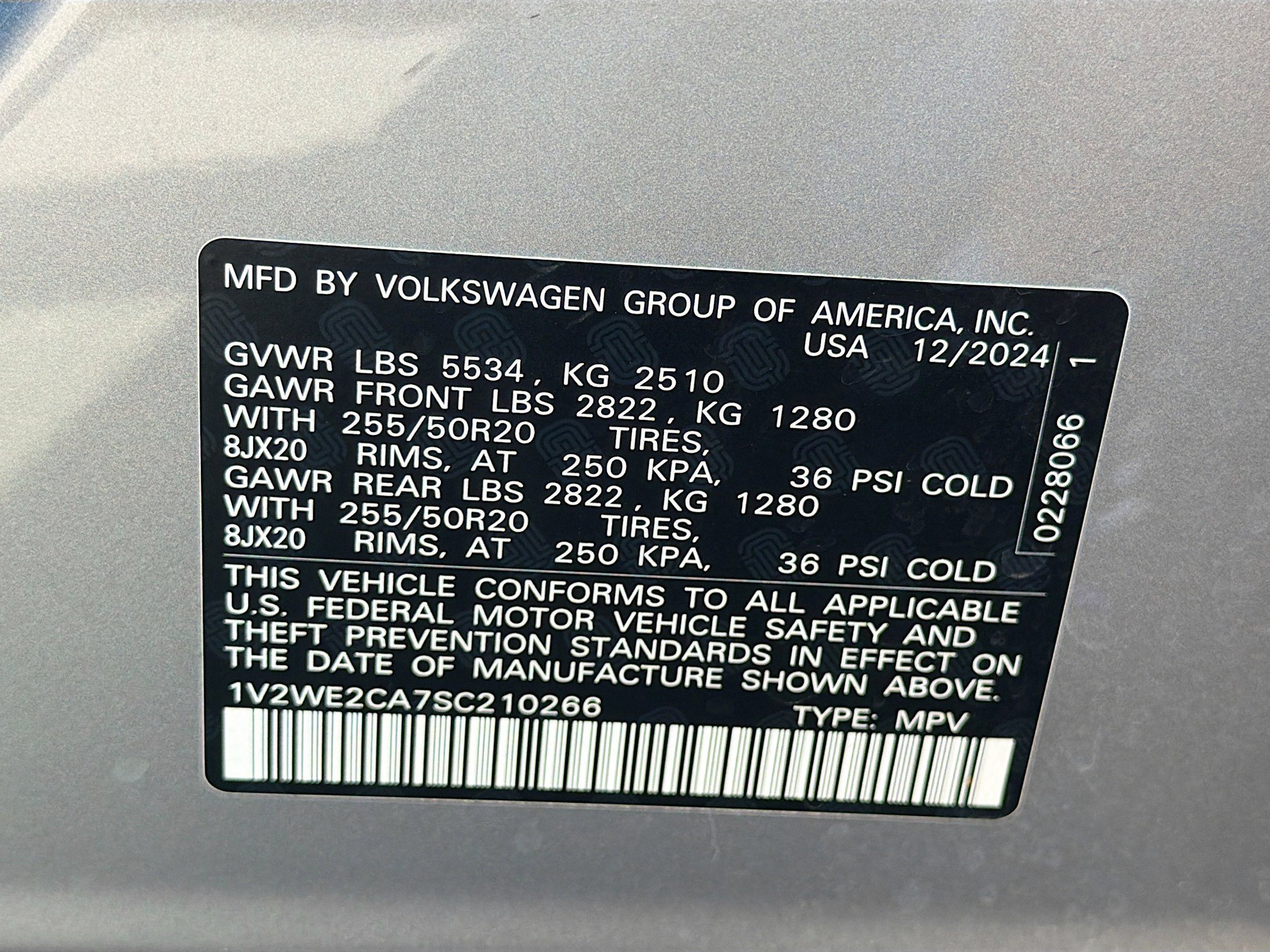 Used 2025 Volkswagen Atlas Cross Sport SE image 42