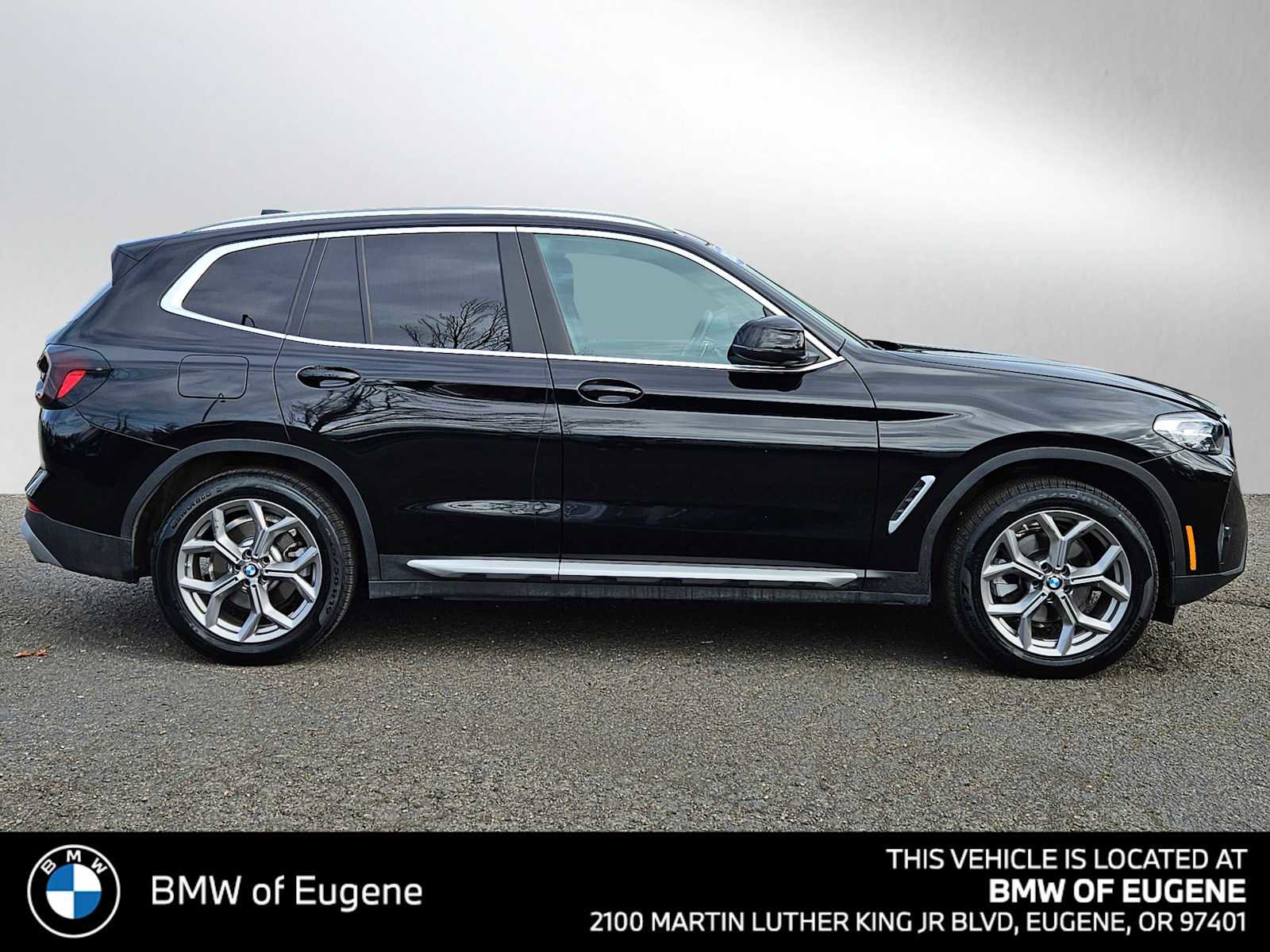 Used 2024 BMW X3 xDrive30i image 2