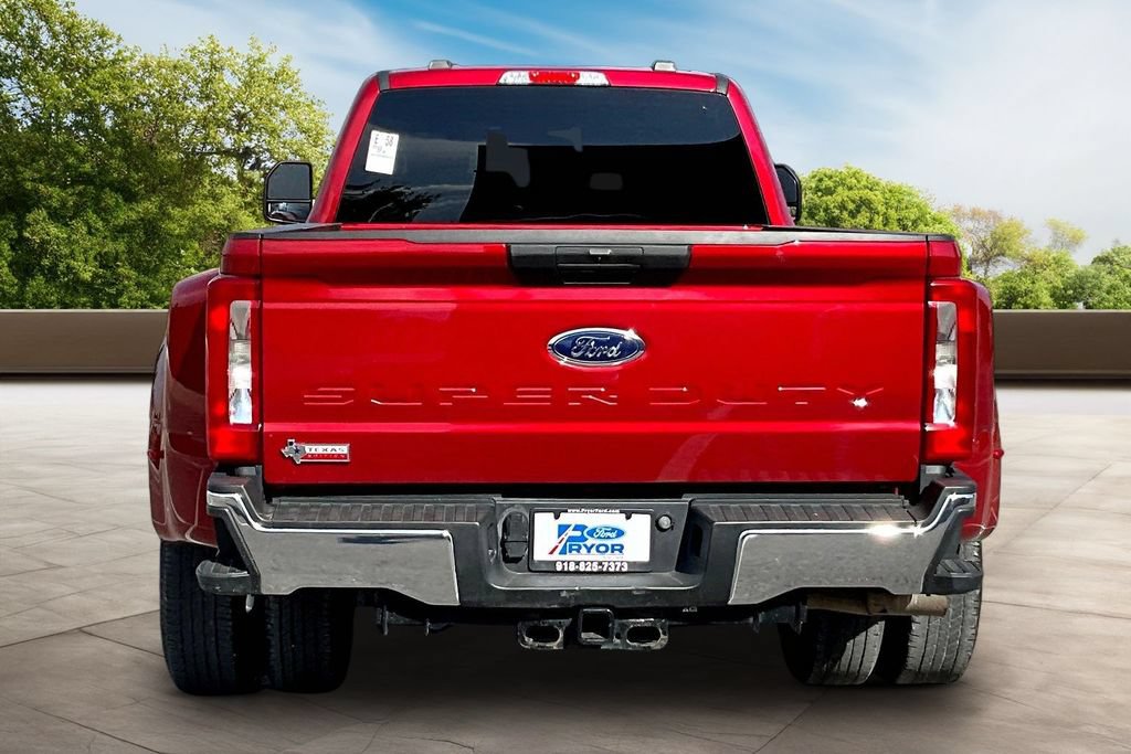 Used 2023 Ford F350 XLT AWD/4WD image 3