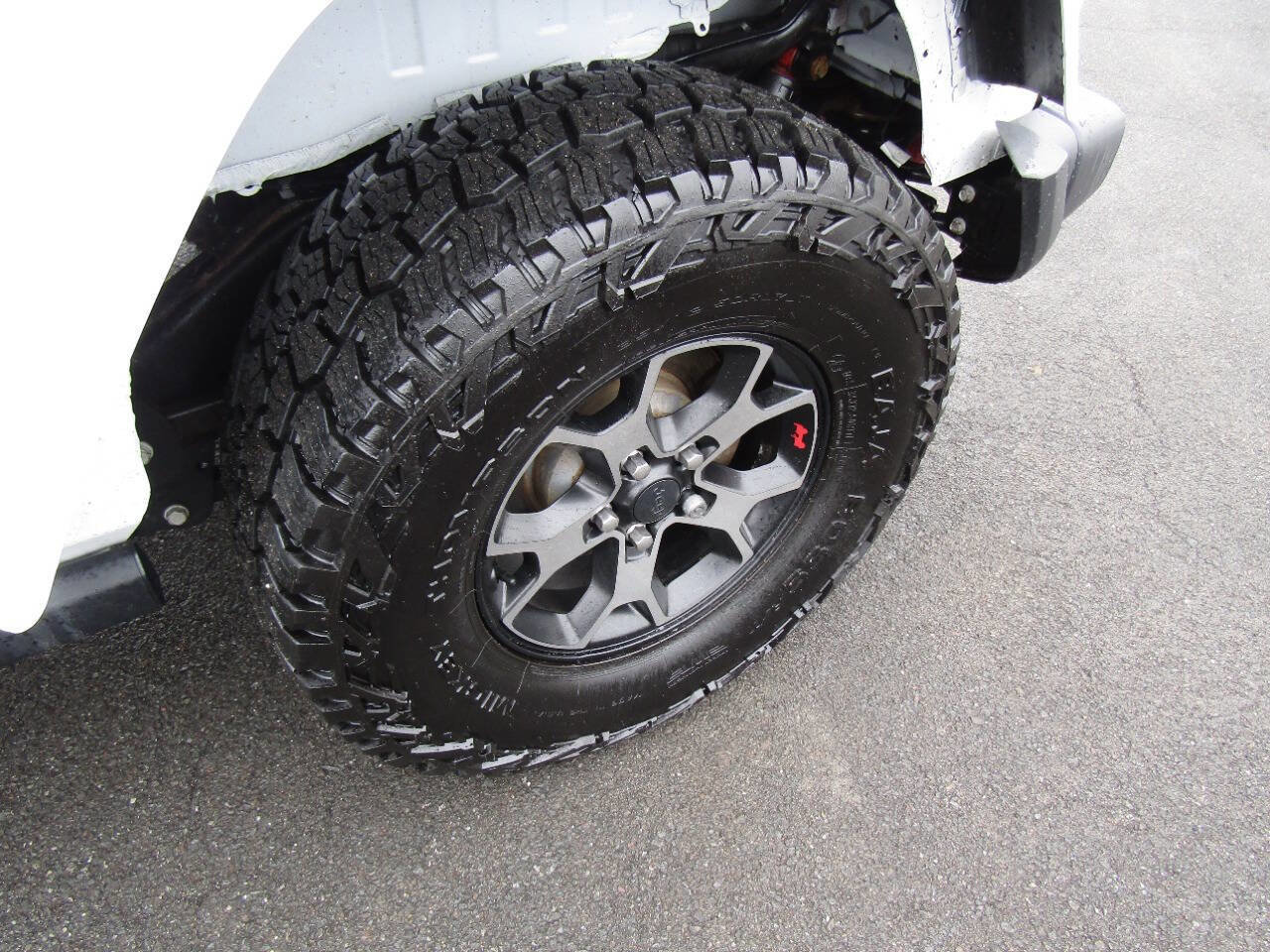 Used 2018 Jeep Wrangler Rubicon w/ Cold Weather Group image 34