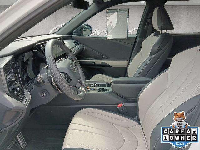 Used 2025 Lexus TX 500h AWD w/ Technology Package image 19